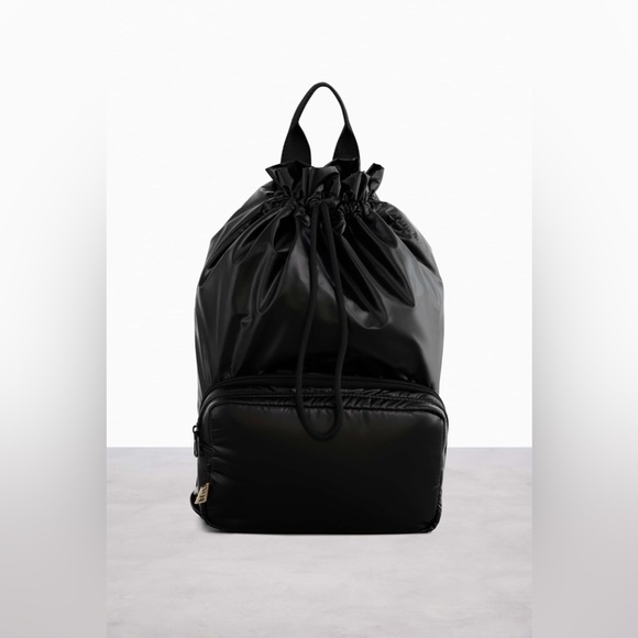 BEIS The Expandable Pouch in Black main image 10